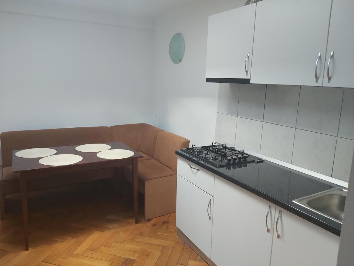 ブカレストKitty Apartamentアパートメント エクステリア 写真